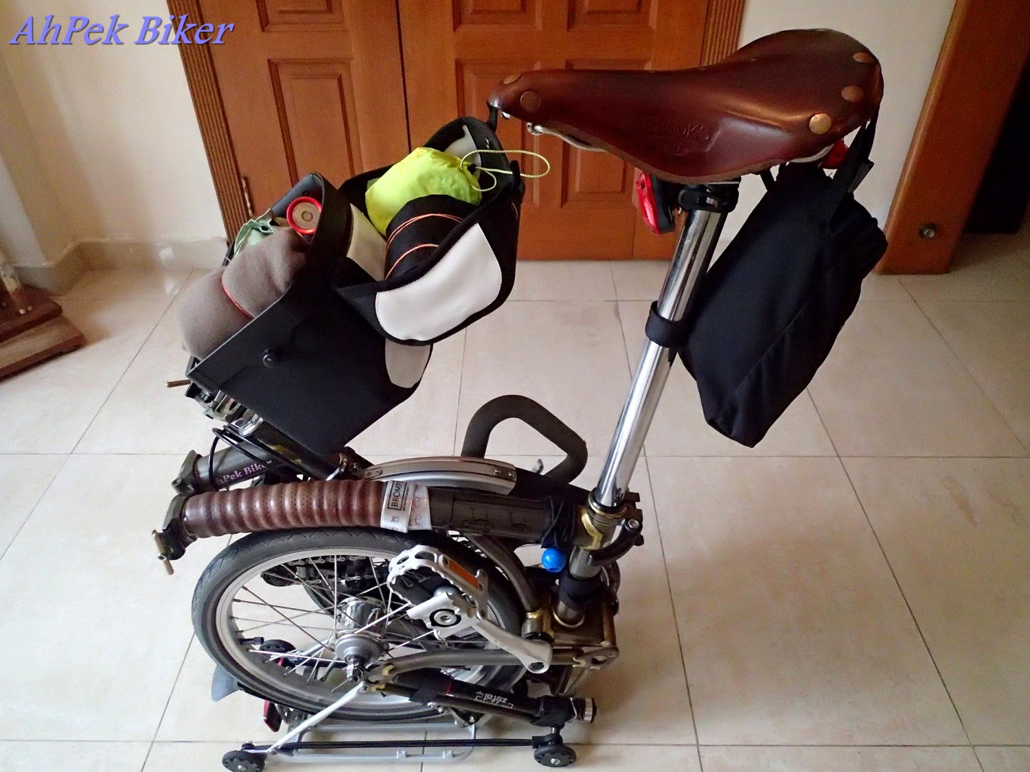 AhPek Biker Old Dog Rides Again Brompton Accessories 14 Mini